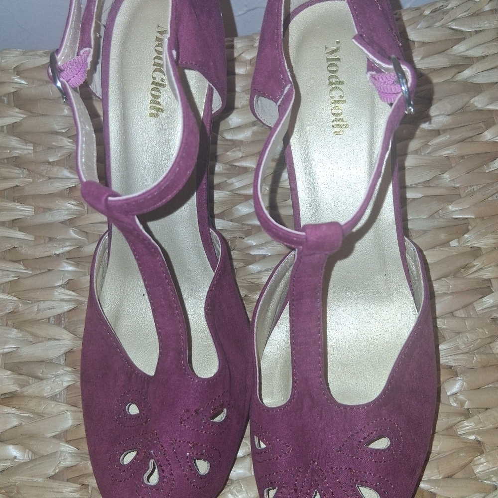 Modcloth Plum Suede T-Strap Heels - Picture 5 of 6